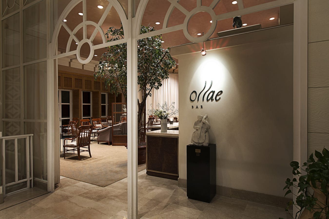 Hotel bar