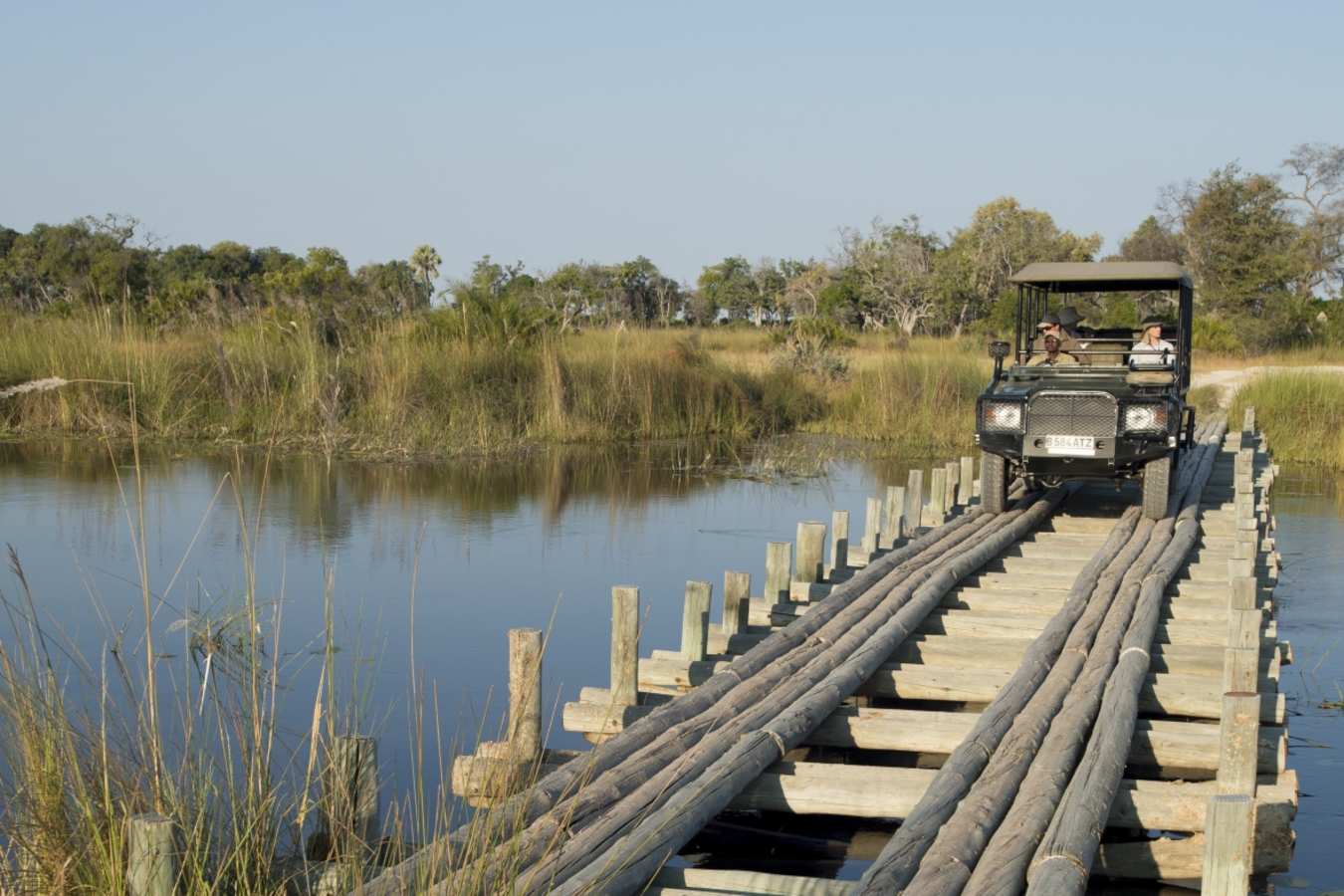 River crossing - Okavango Delta and Moremi