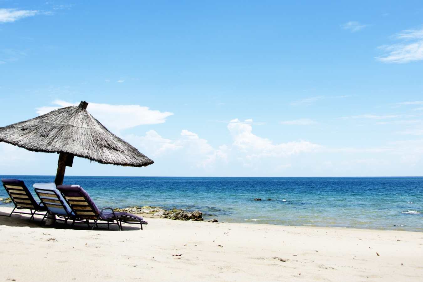 Beach relaxing - Lake Malawi