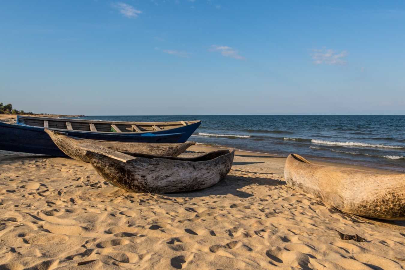 Mokoro on the beach - Lake Malawi