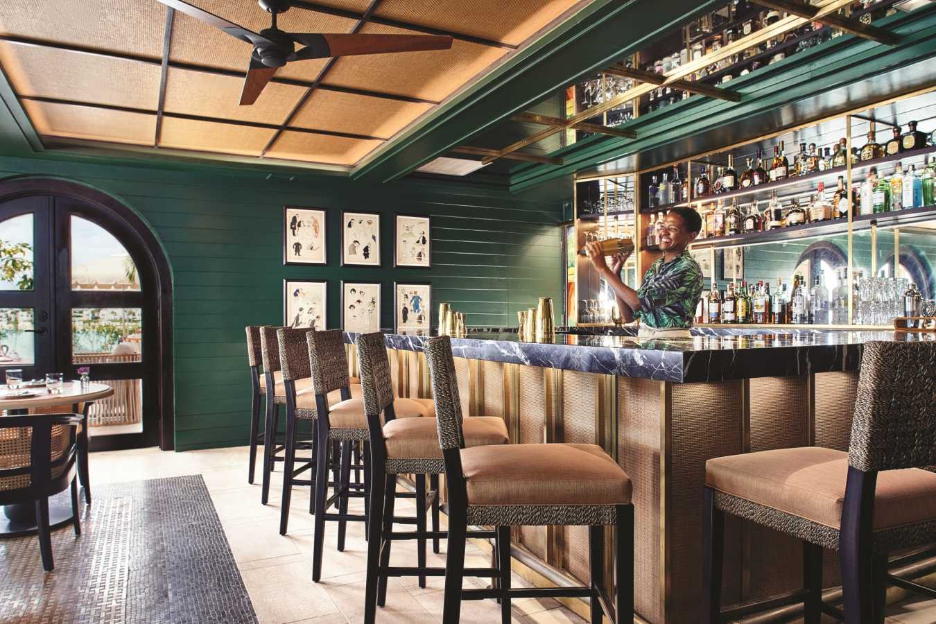 Bar