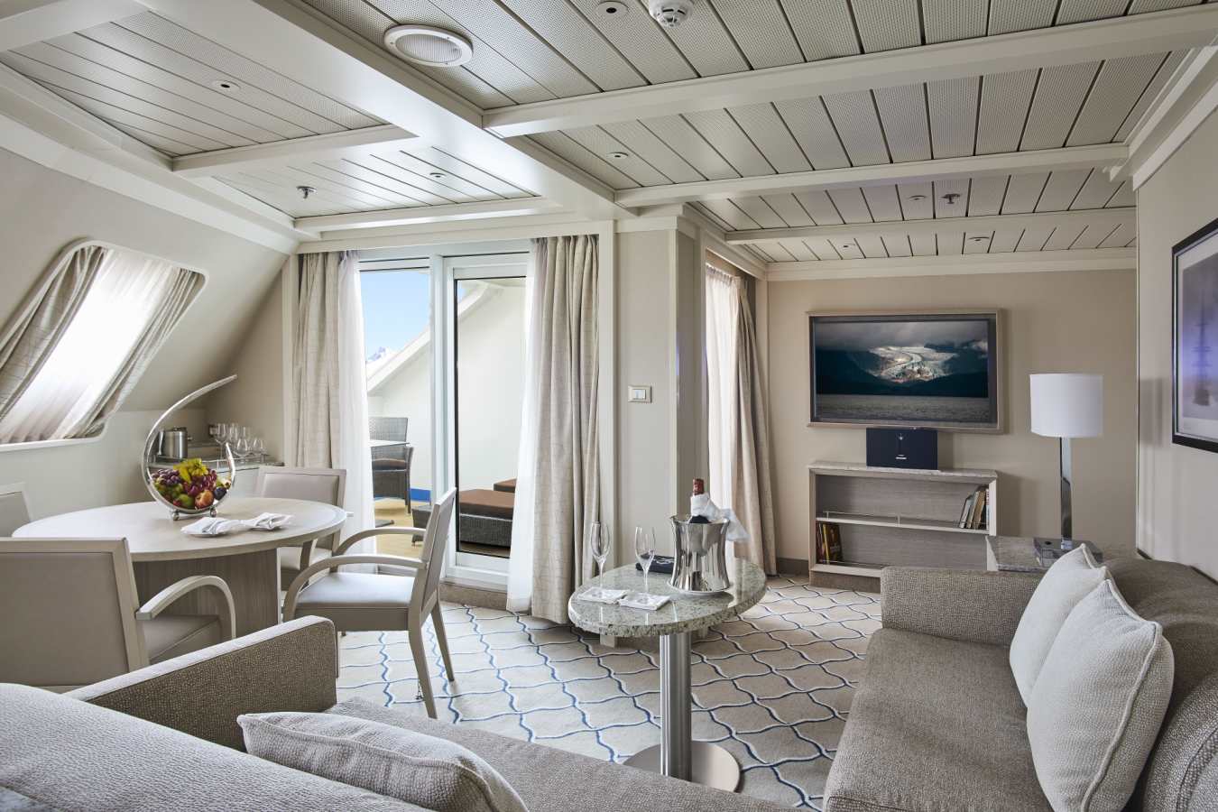 Spacious suites - Silver Cloud
