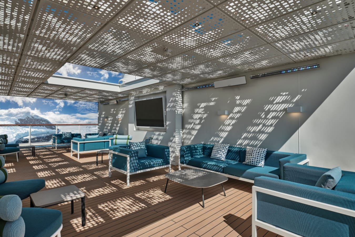 Sun deck