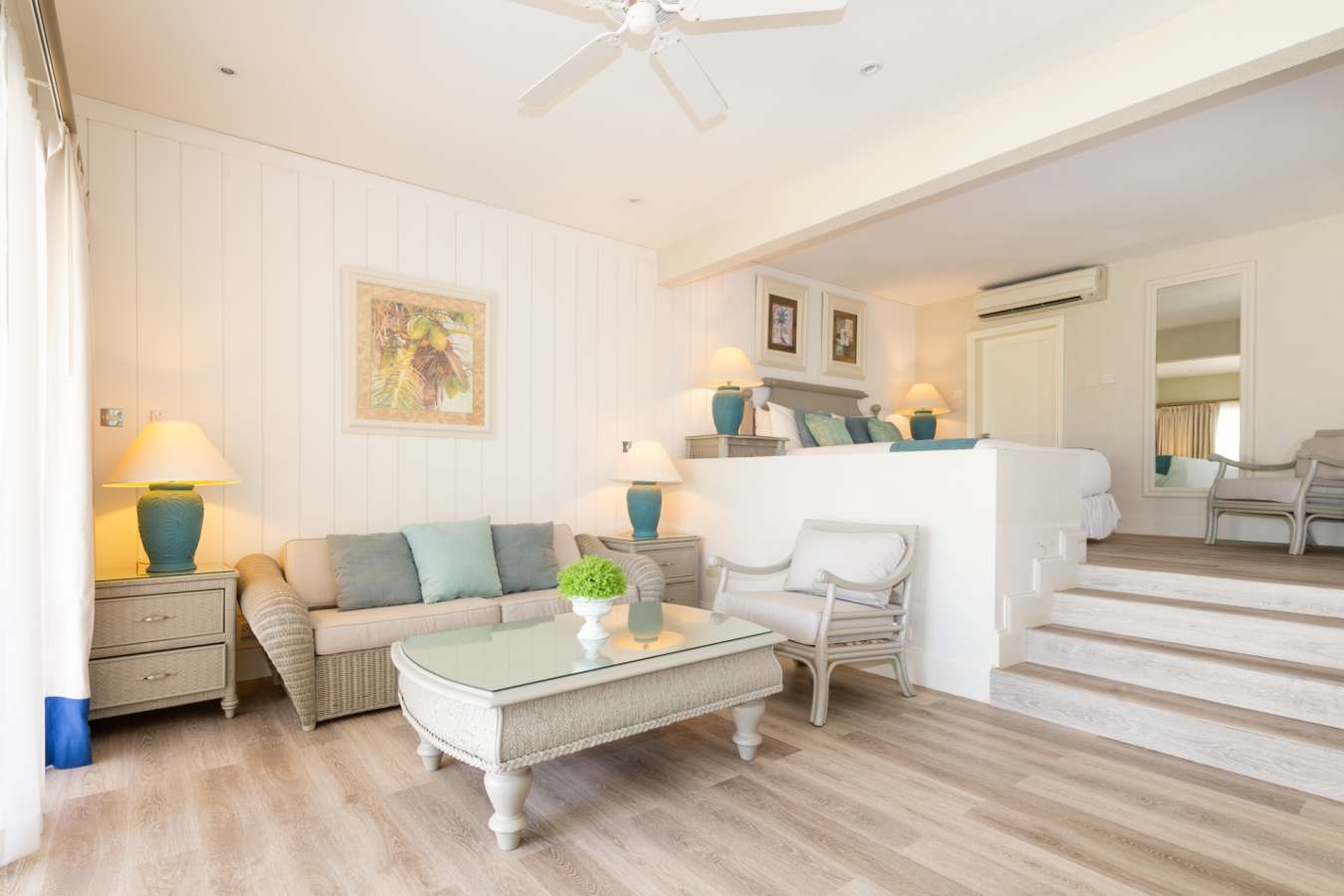 Hillside Junior Suite - Blue Waters 