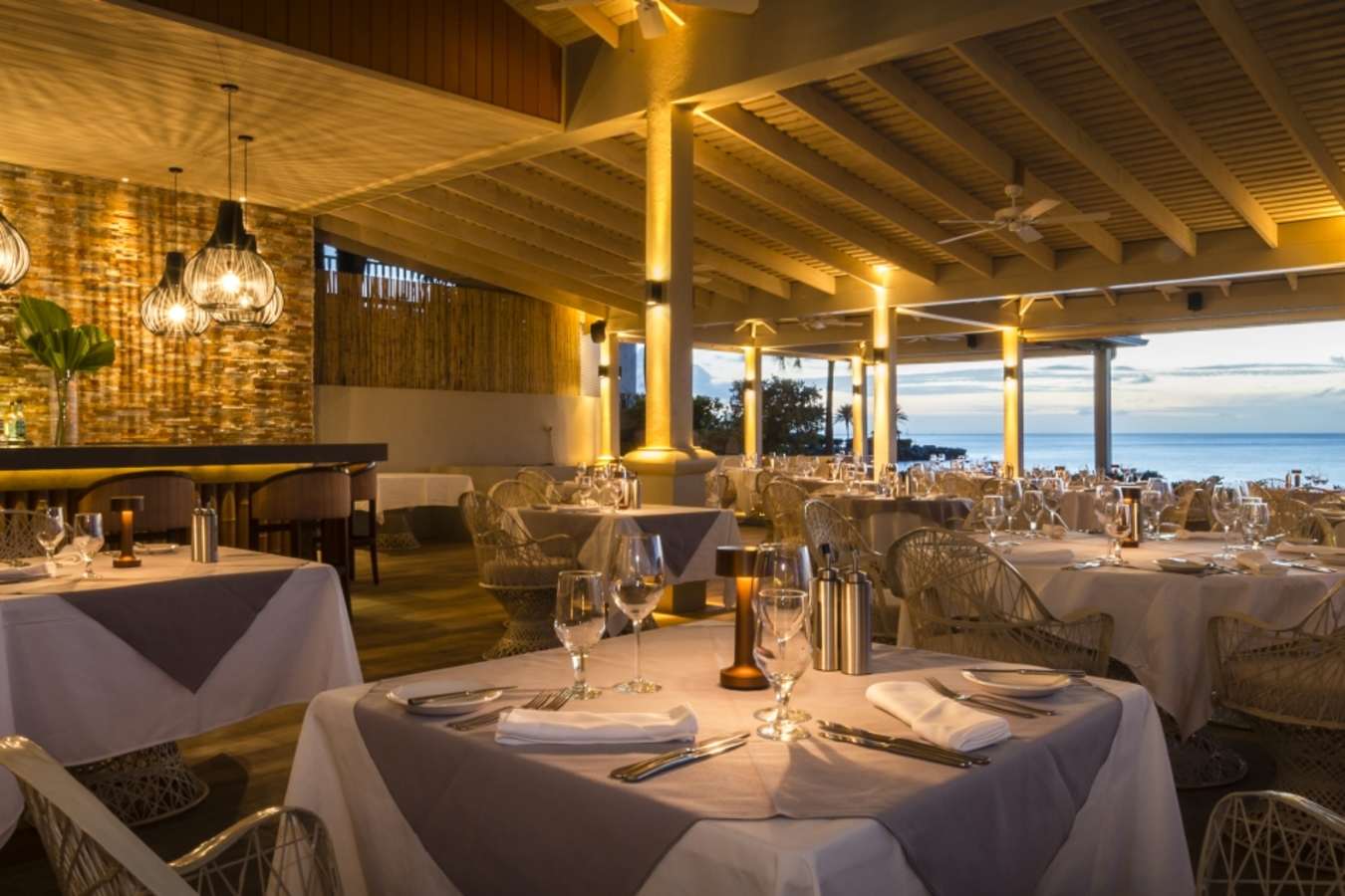 Cove Restaurant - Blue Waters 