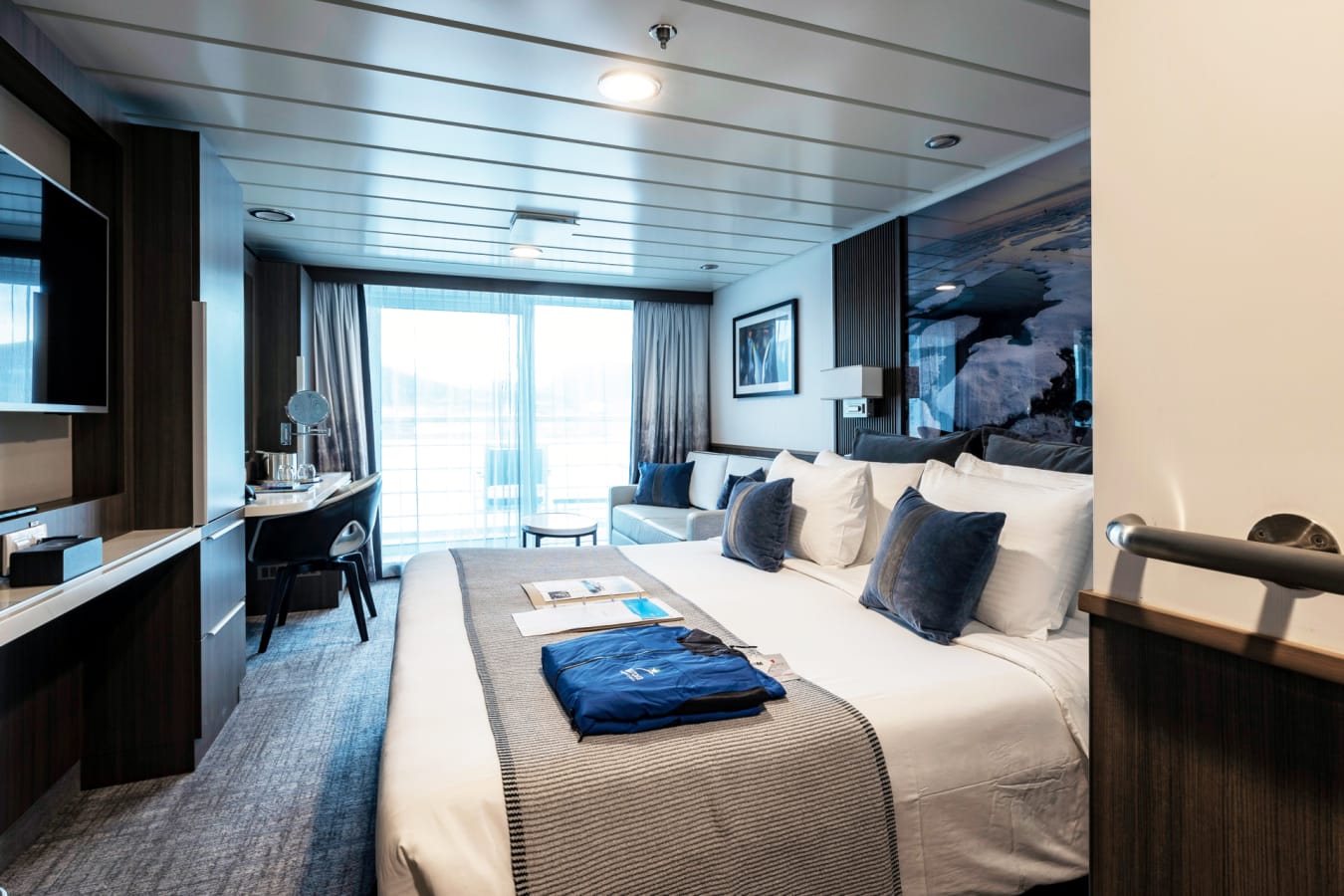 Aurora Stateroom Superior