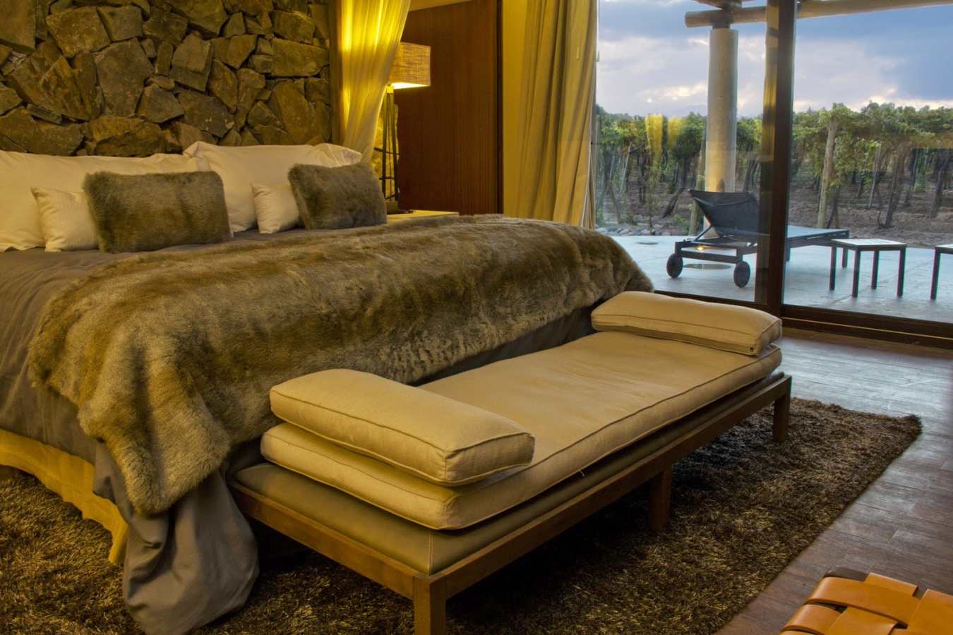 Gran Vila bedroom - Cavas Wine Lodge