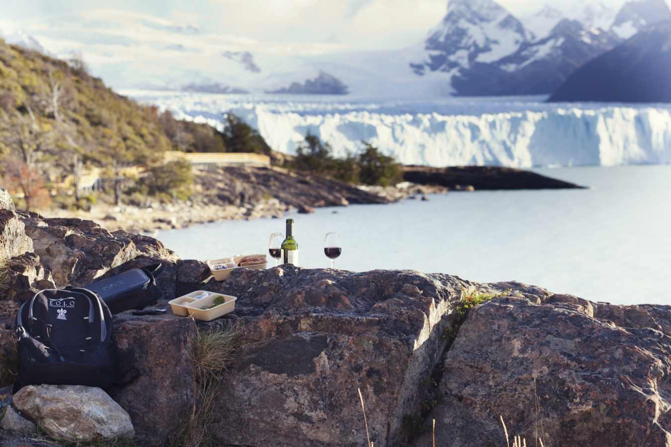 Picnic by the glacier - Eolo