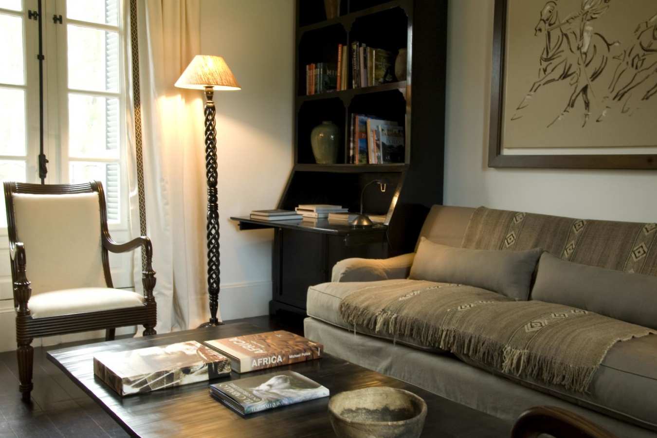 Library - Estancia La Bamba