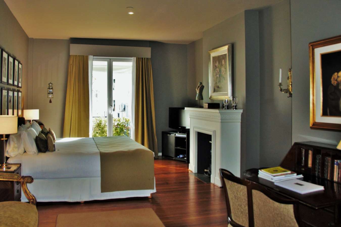 Room - La Primera Dama 