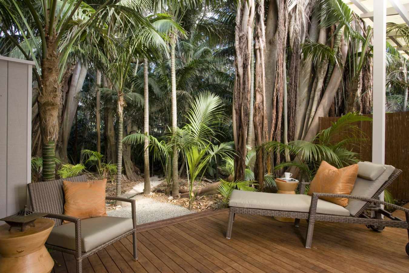 Suite deck area - Arajilla