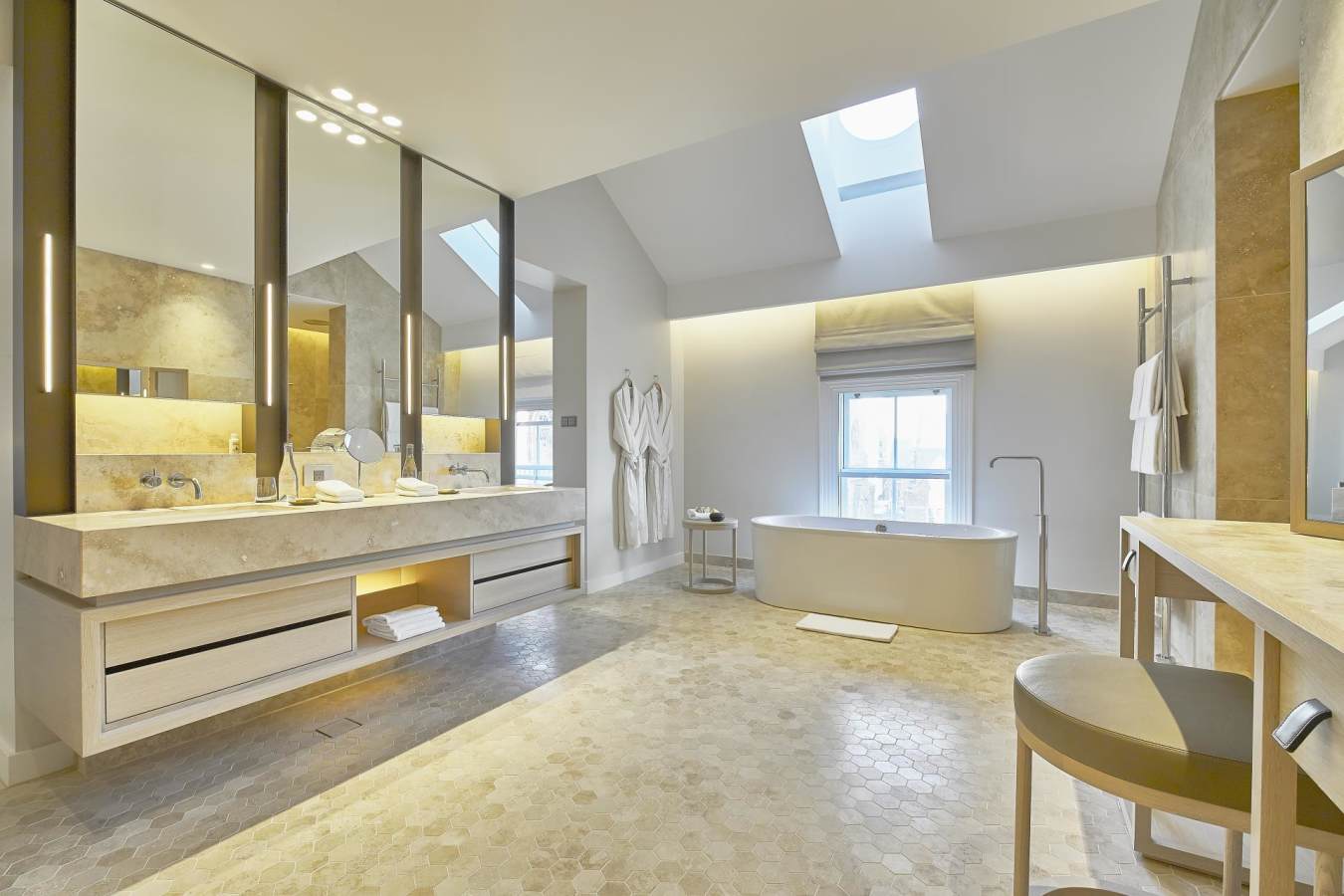 Treasury Room bathroom  - COMO The Treasury 