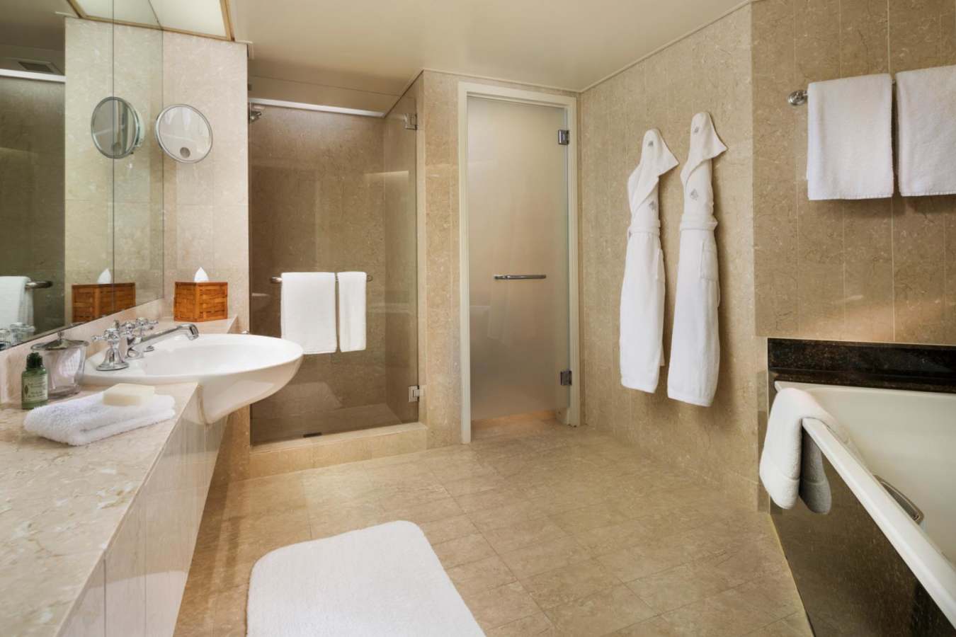 Bathroom - Four Seasons Sydney