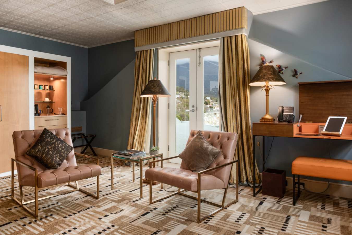 Bedroom - Islington Hotel 