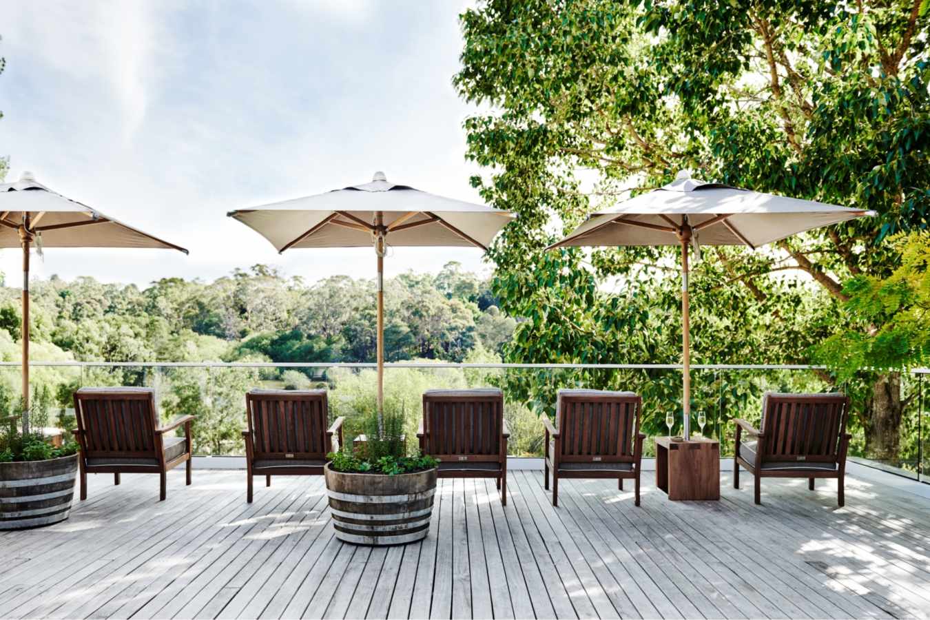 Lagoon Deck - Lake House 