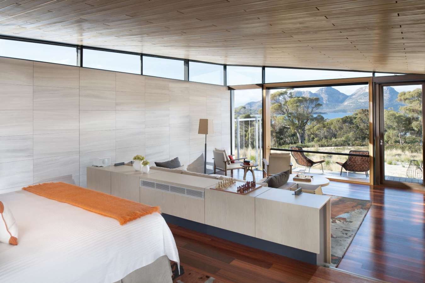 Suite Interior - Saffire