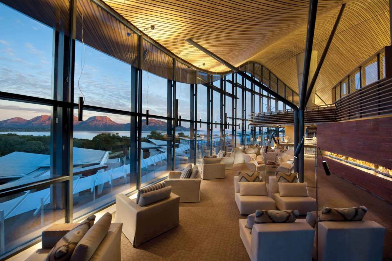 Lounge - Saffire