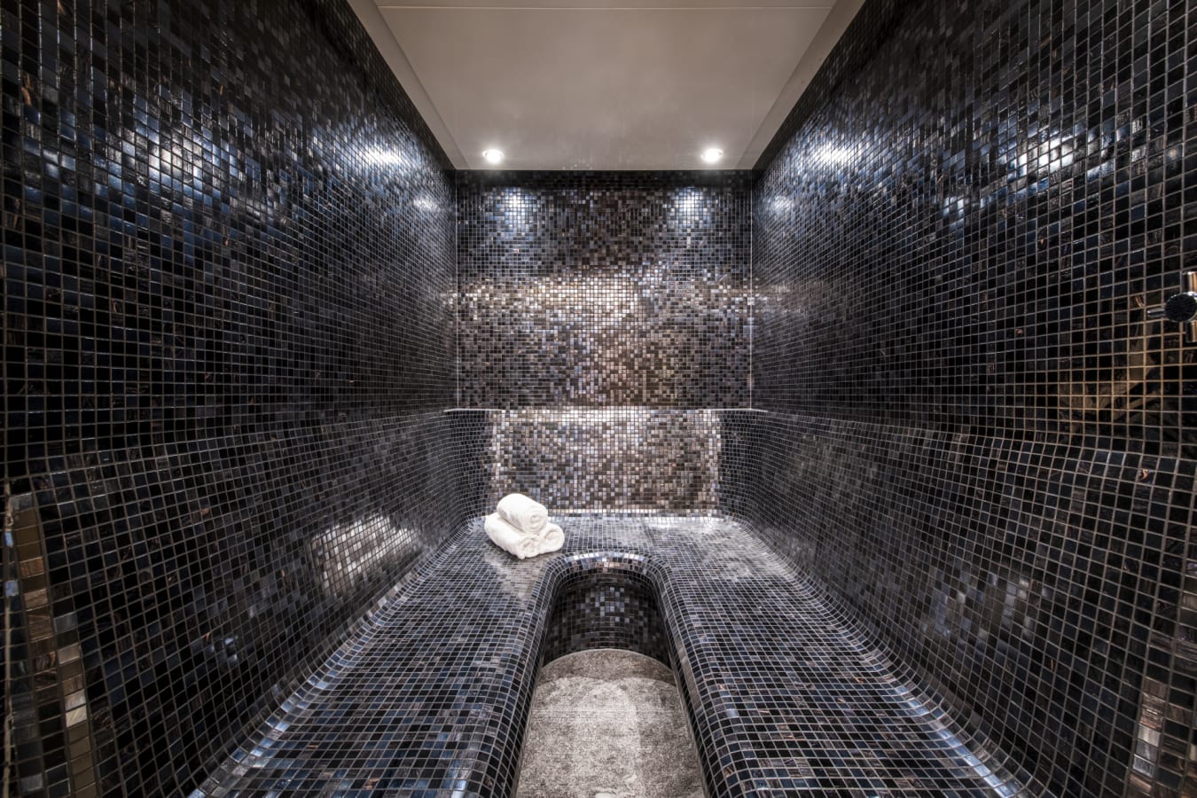 steam room