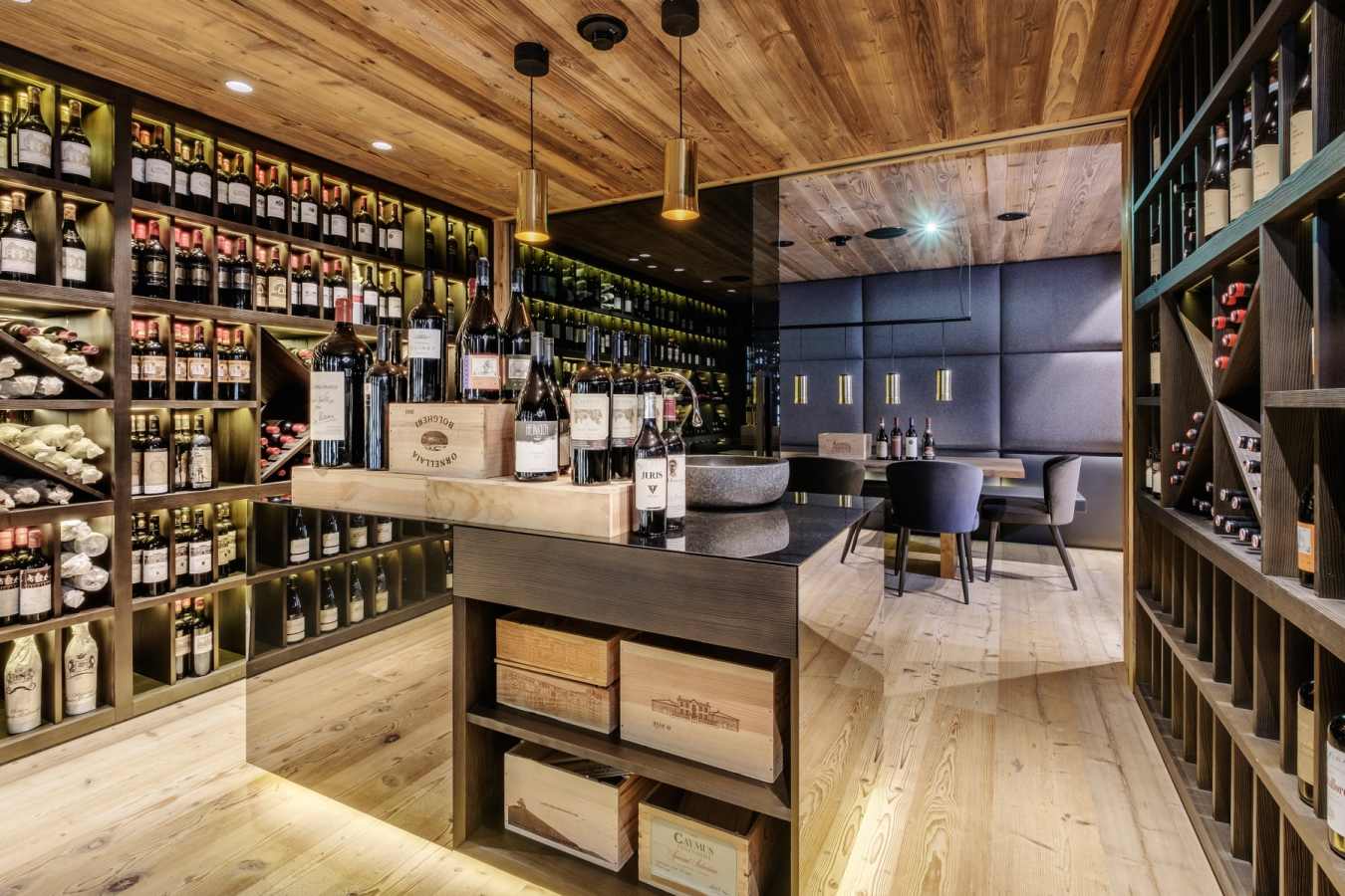 Severins Alpine Retreat - Wine Bar