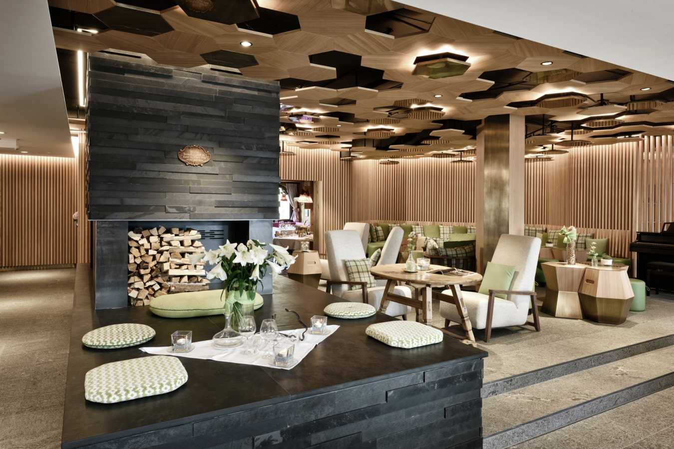 Lounge - Goldener Berg