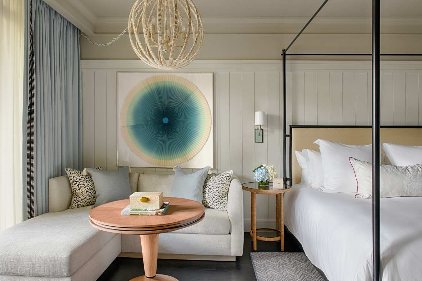 King Room Sitting Area 