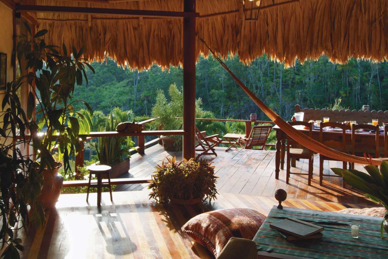 Living area - Blancaneaux Lodge