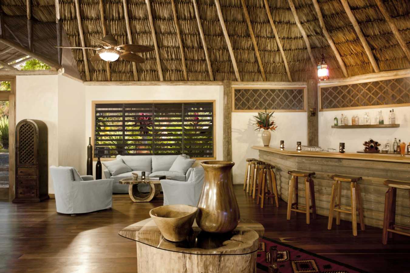 Bar area - Gaia River Lodge