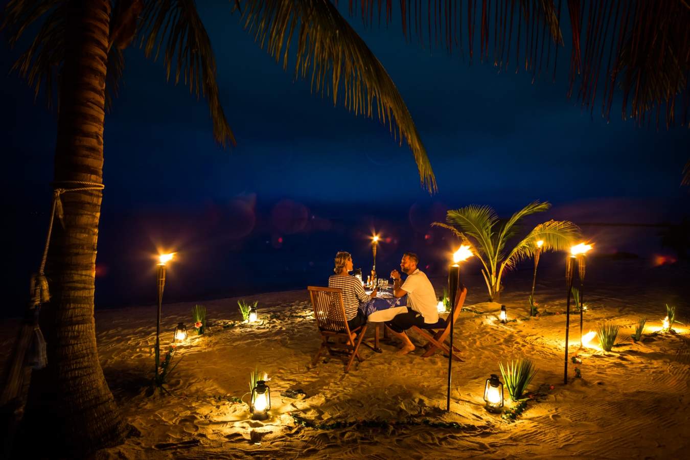 Private beach dinner - Turtle Inn