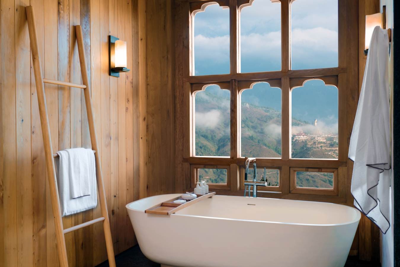 Lodge Suite Bathroom