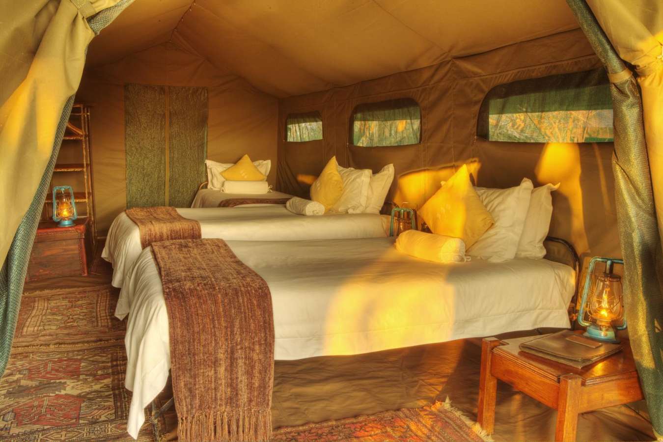 Family tent - Footsteps