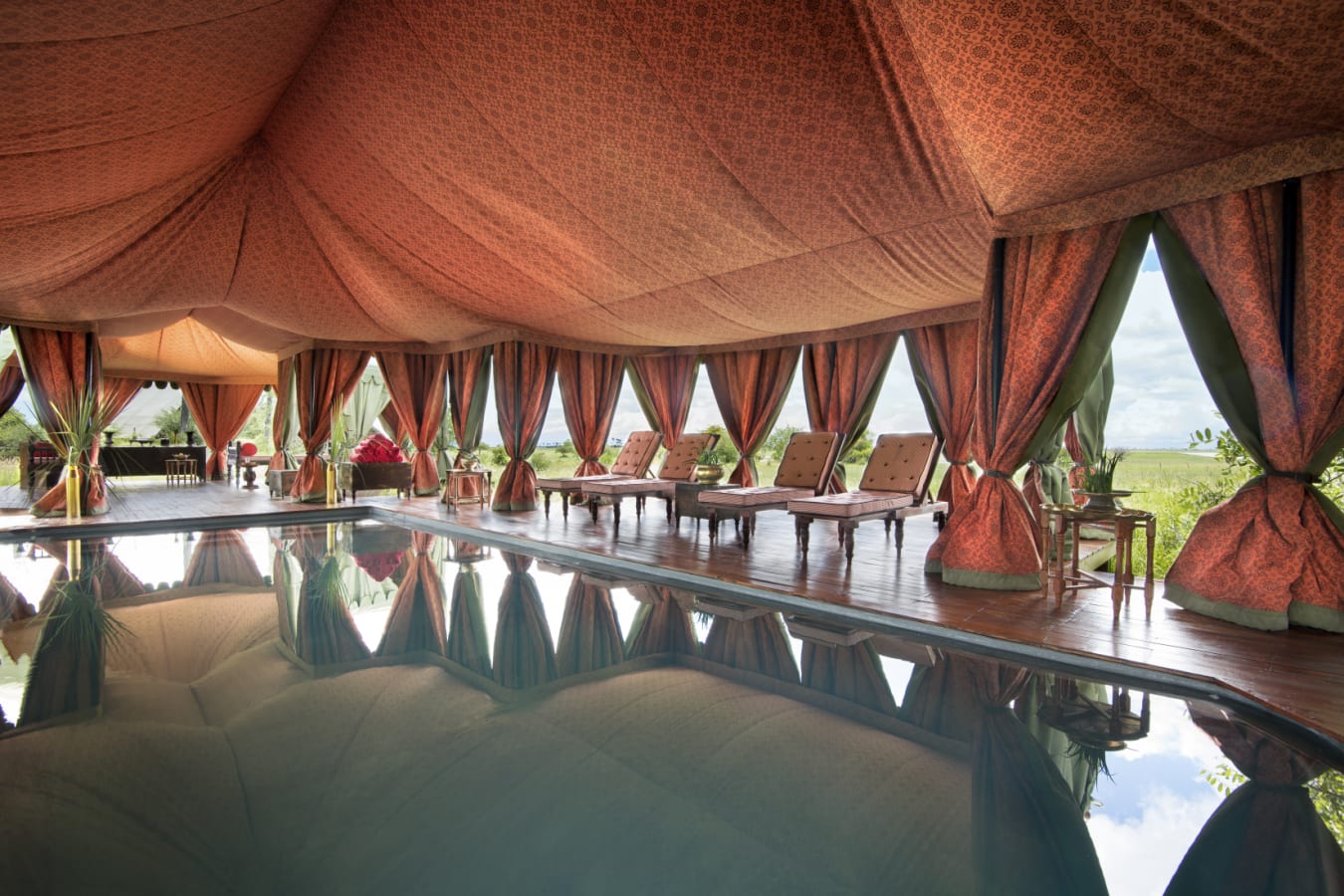swimming pool