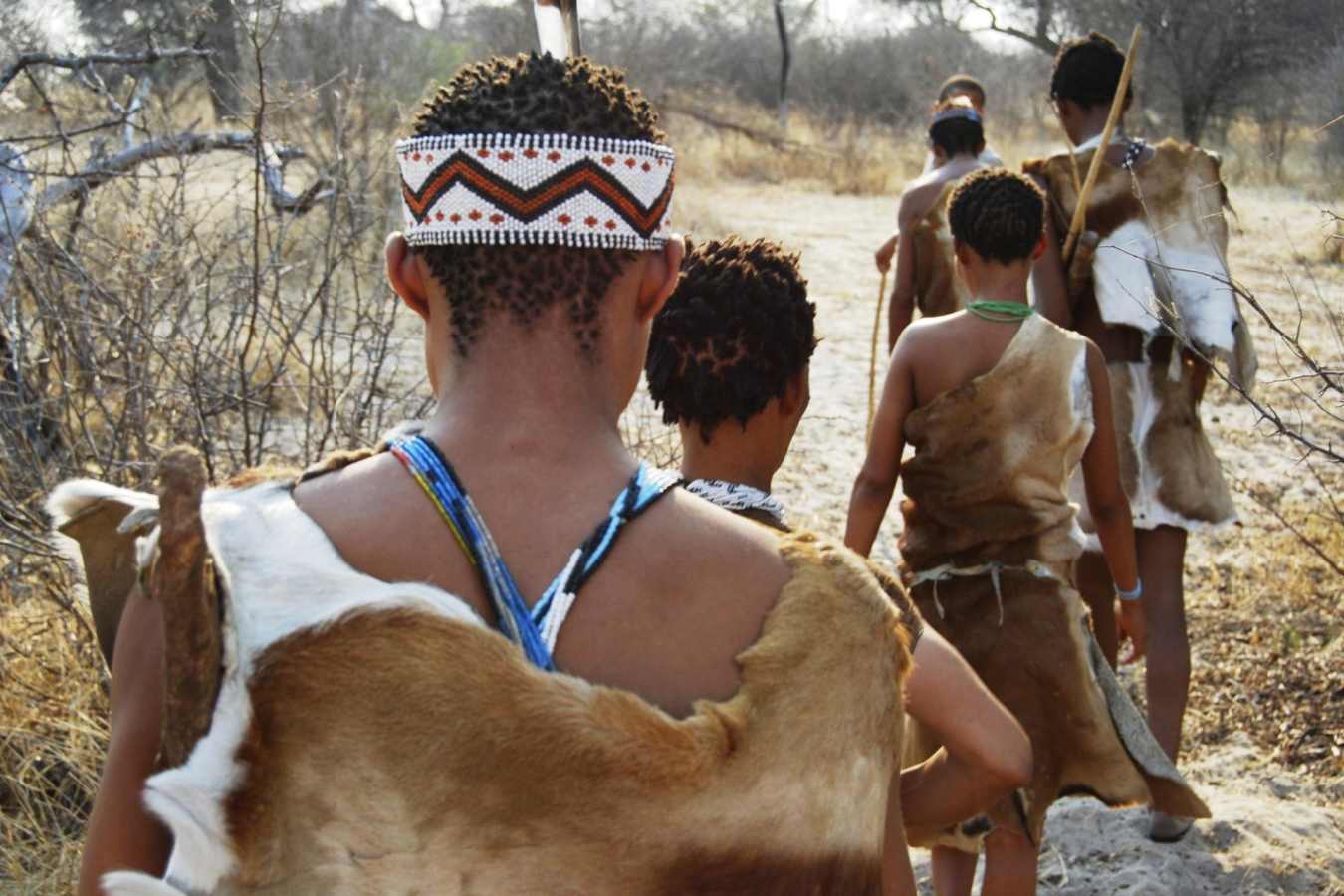 Walking with Bushmen - Meno A Kwena