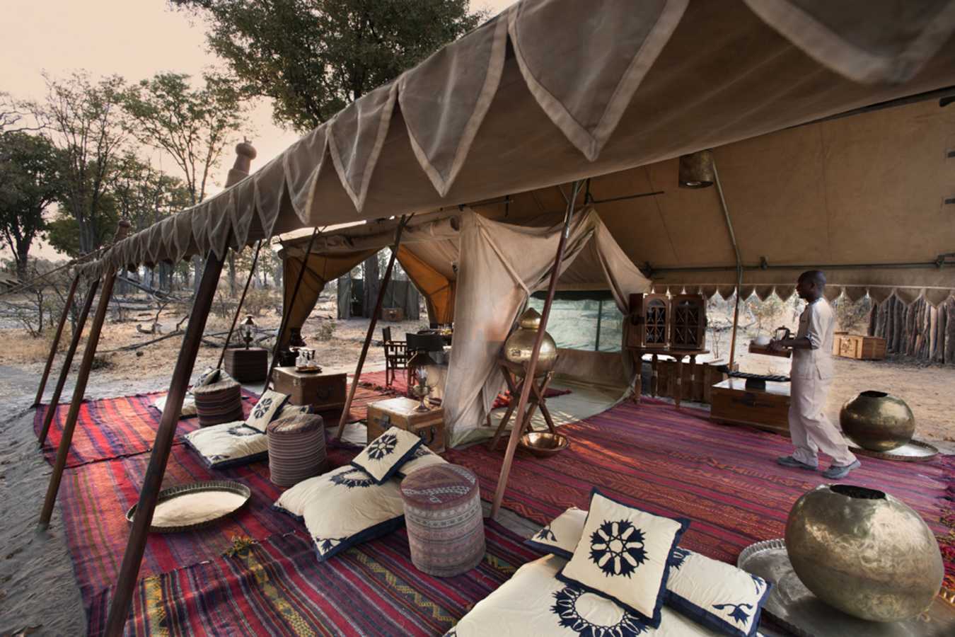 Mess tent interior - Selinda Explorers Camp