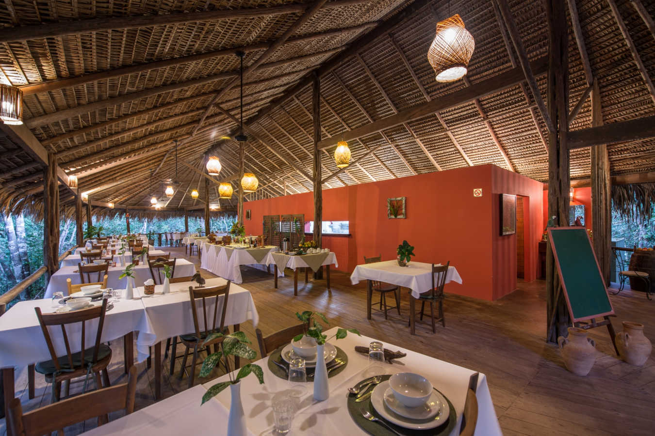Dining - Anavilhanas Jungle Lodge