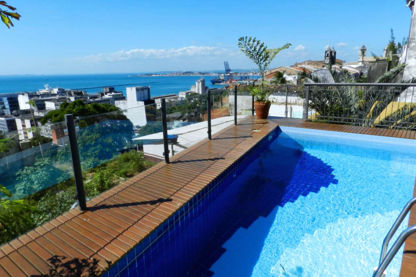 Pool with bay views - Casa do Amarelindo