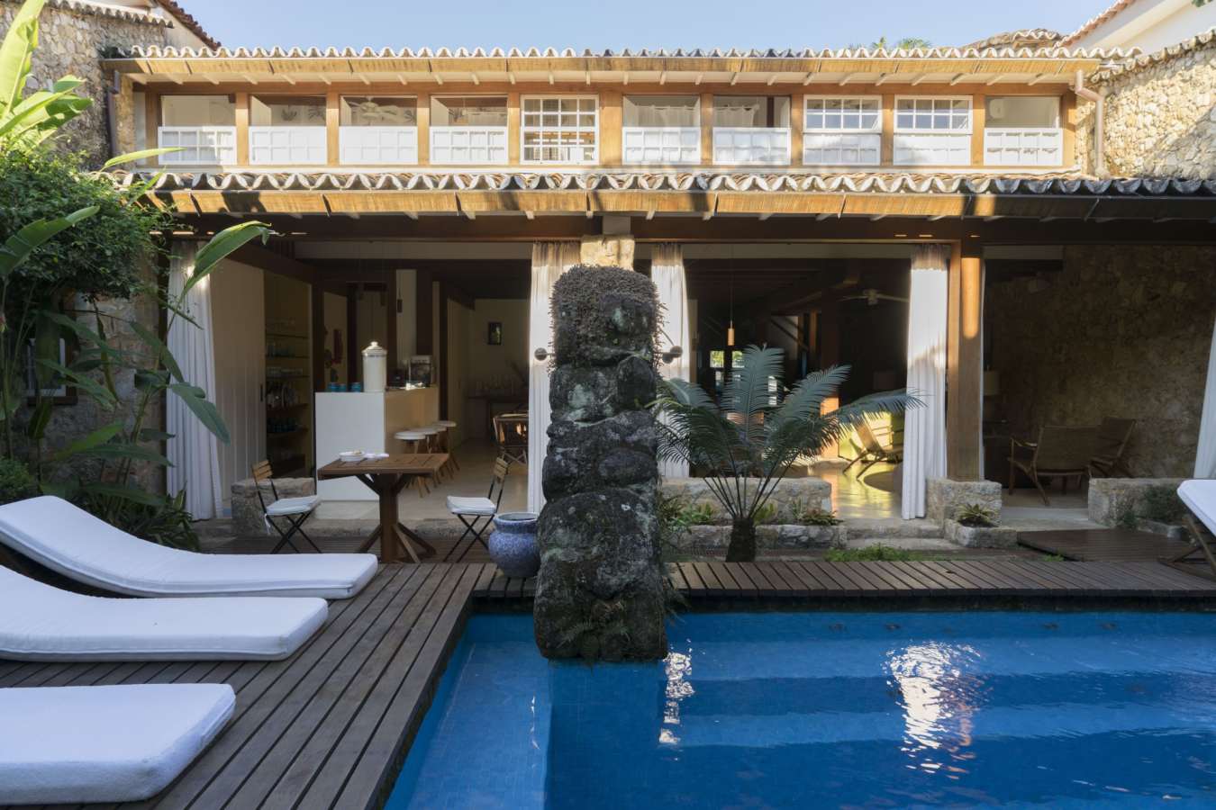 Pool and bar area - Casa Turquesa