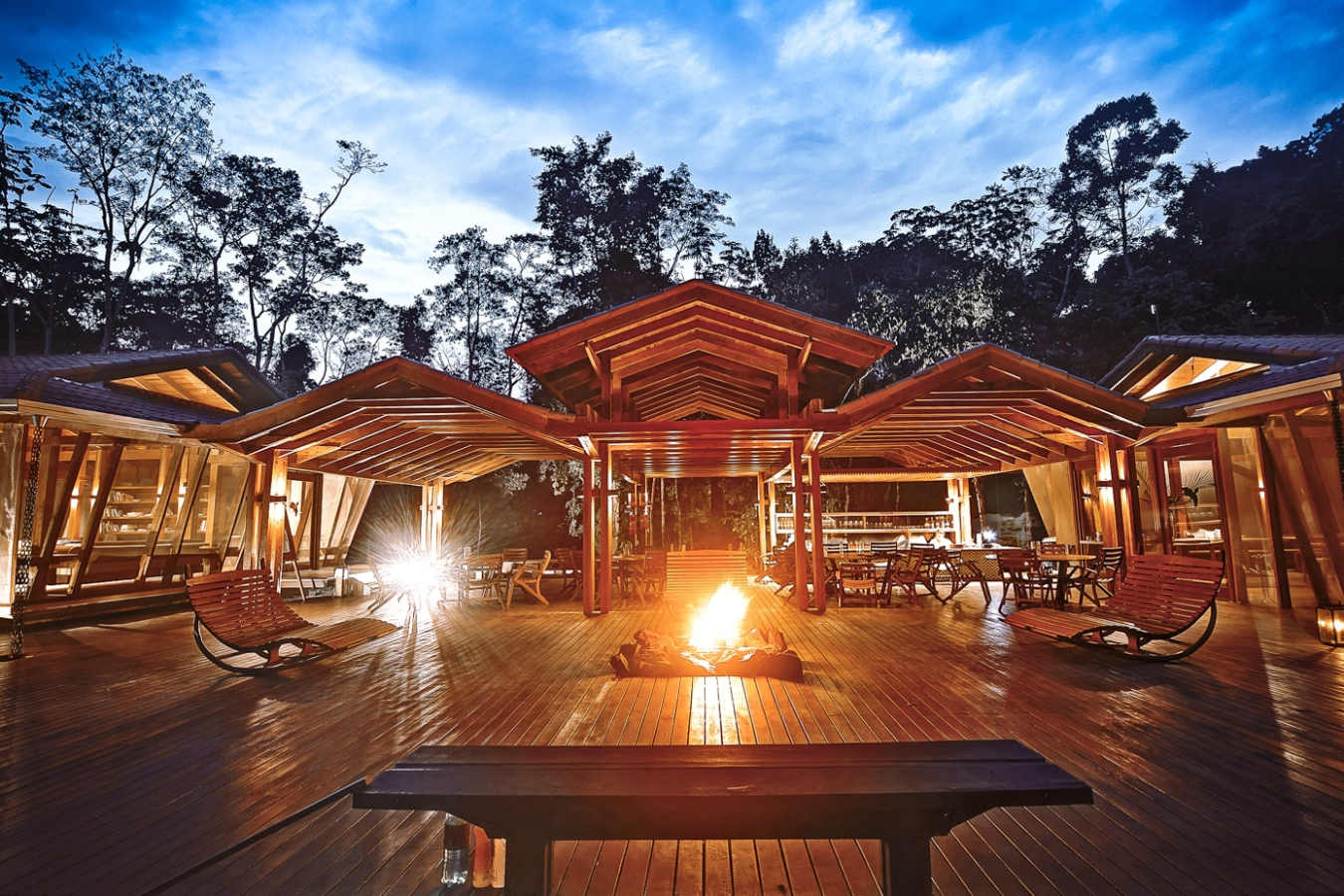 Bar and bonfire - Cristalino Jungle Lodge