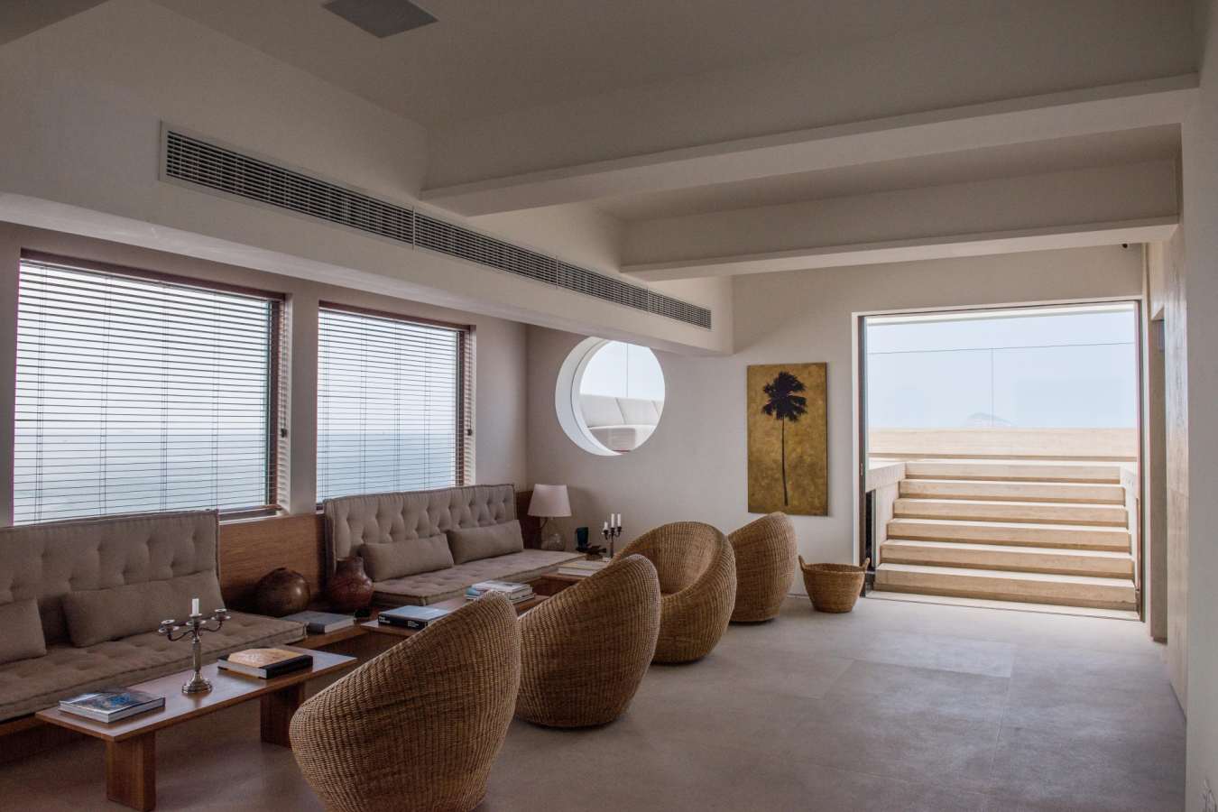 Pool Lounge