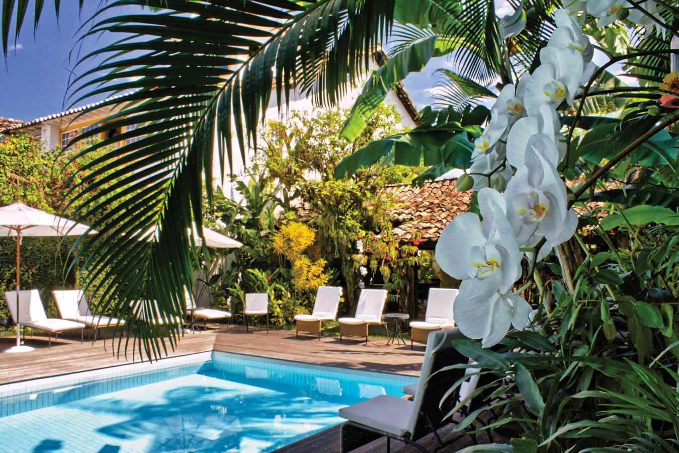 Pool and garden - Pousada do Ouro