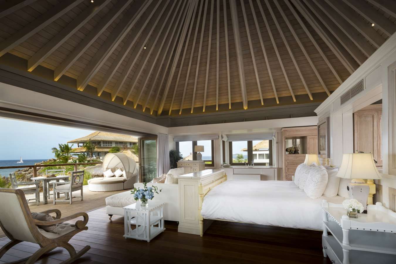 Beach Villa Master Suite Flamingo Nest