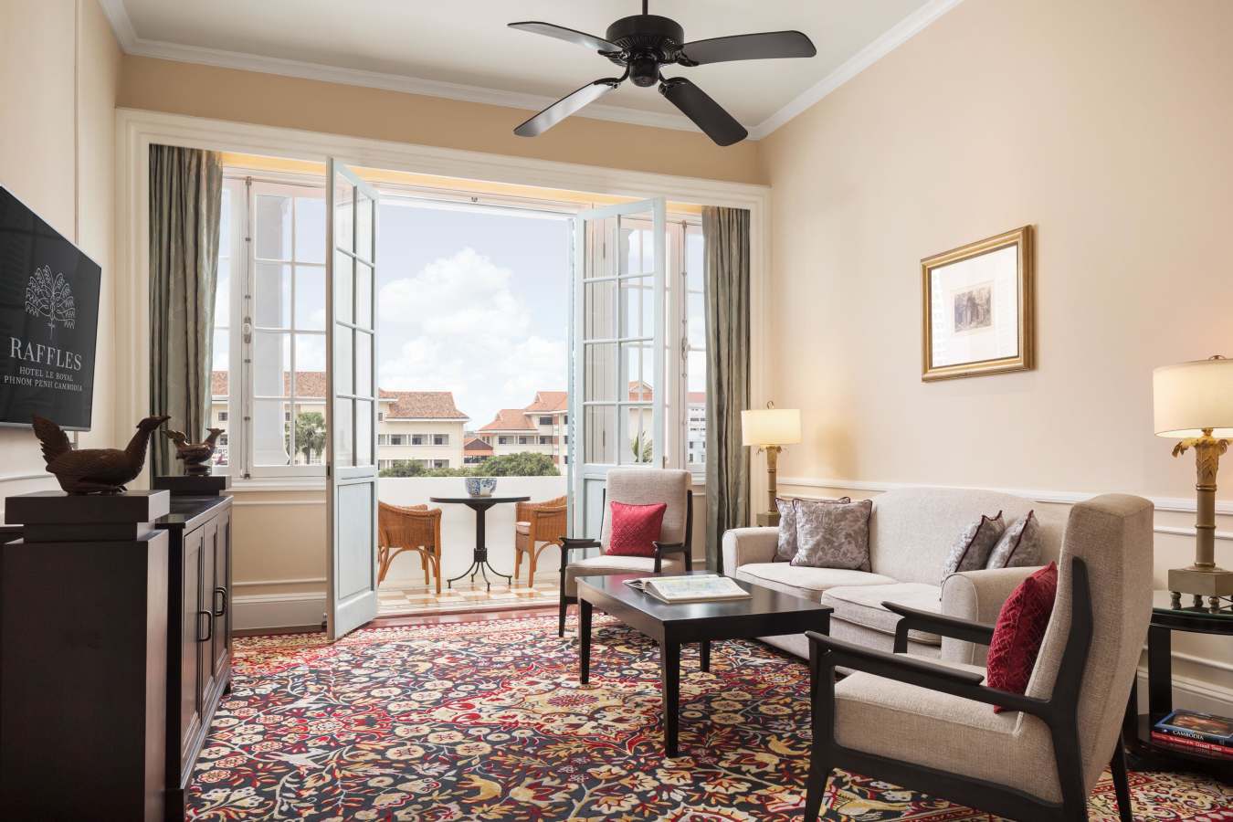 Landmark Suite Living Room