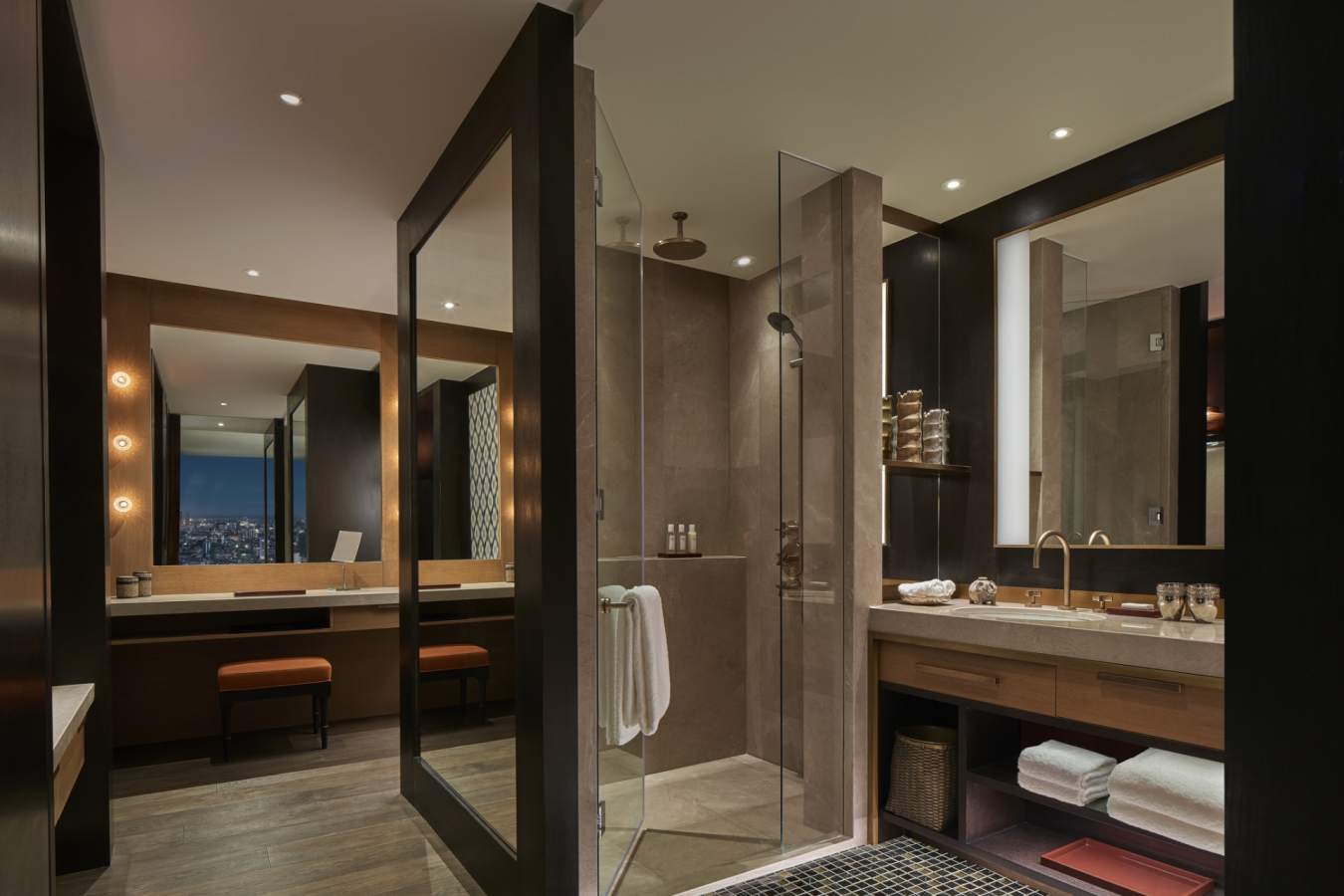 Manor Suite Bathroom - Rosewood Phonm Penh