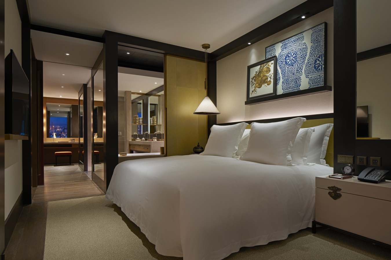 Manor Suite - Rosewood Phonm Penh