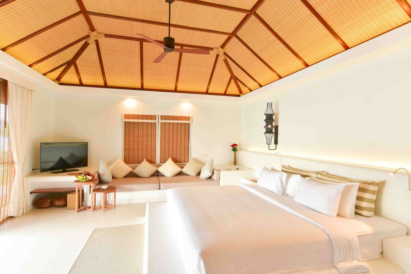 Beachfront Pool Villa