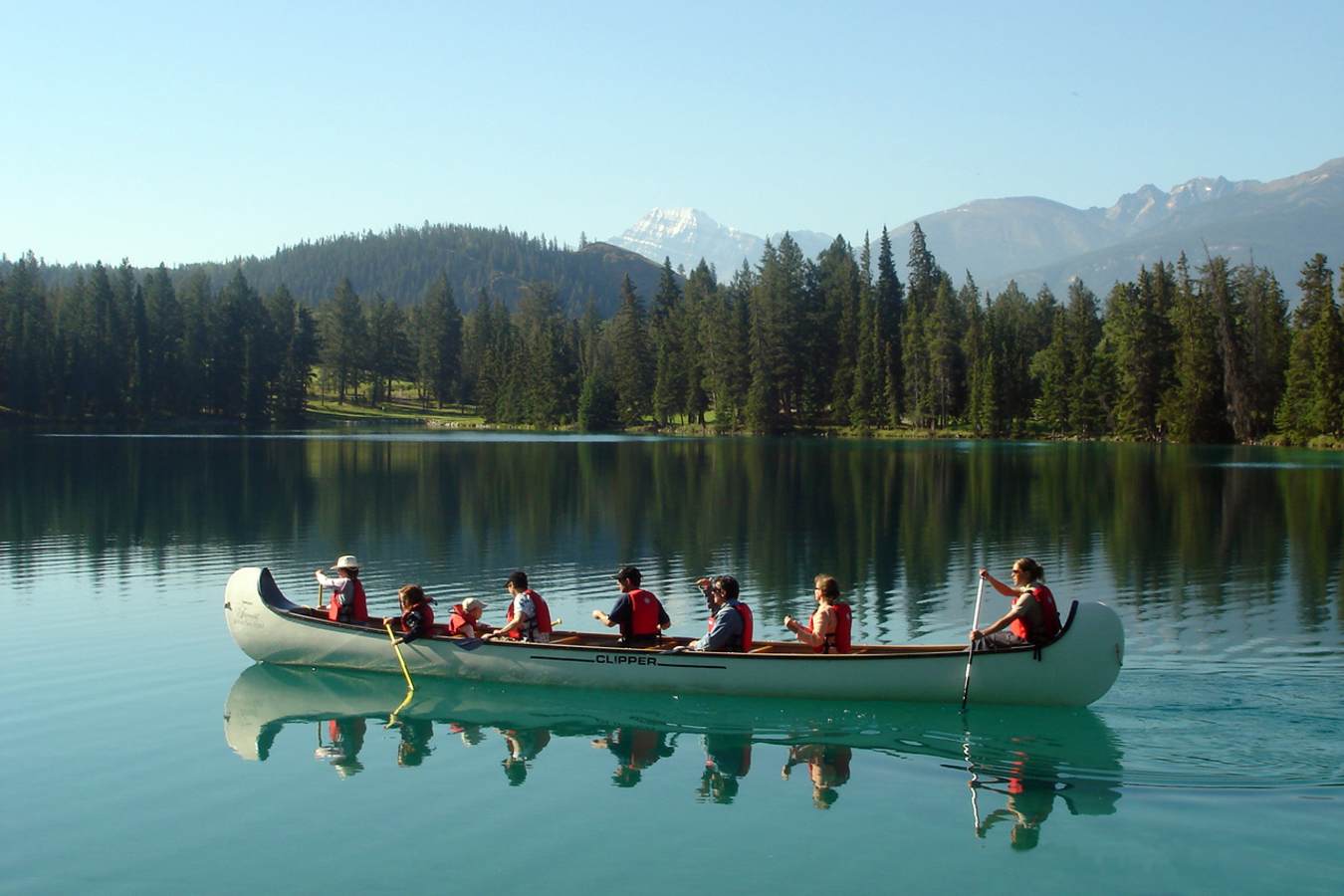 Clipper Canoe Tour - Fairmont Jasper Park Lodge