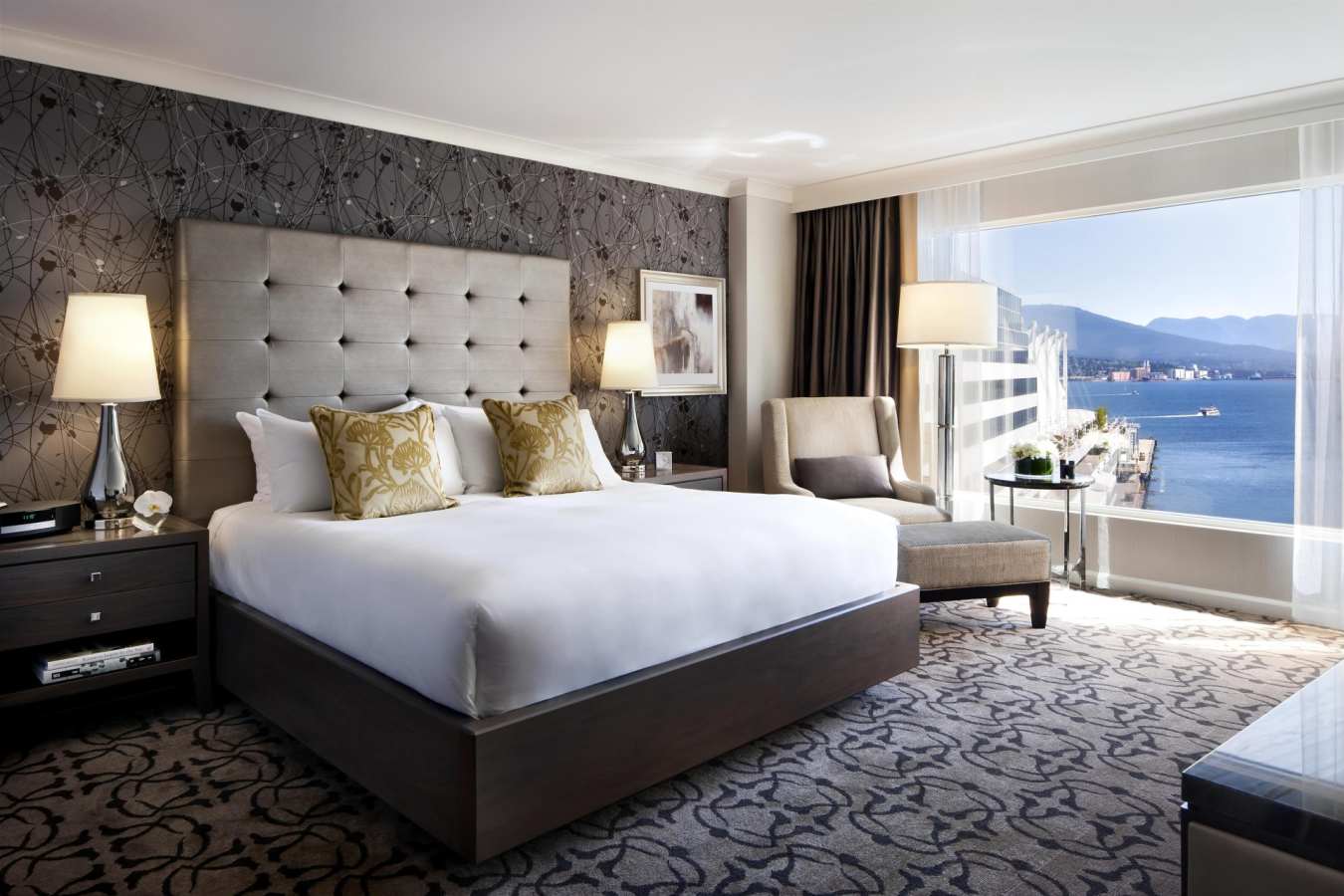 Fairmont Gold View Room - Fairmont Waterfront Vancouver