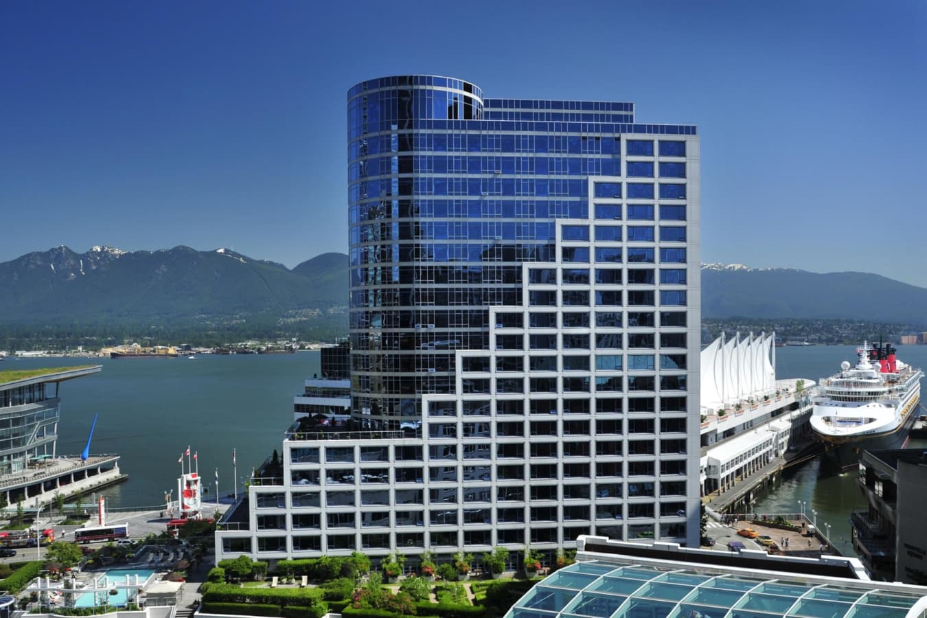 Exterior - Fairmont Waterfront Vancouver