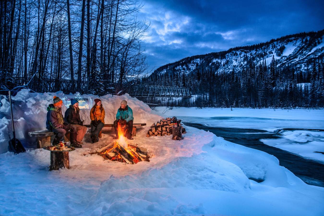 Bell 2 Lodge - Last Frontier Heliskiing 