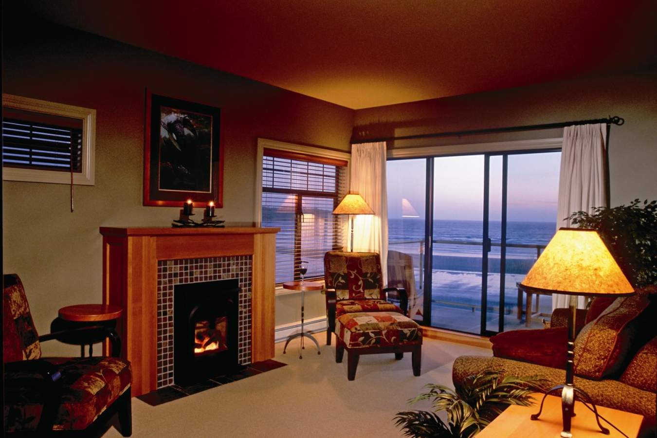 Long Beach Lodge Penthouse Suite lounge