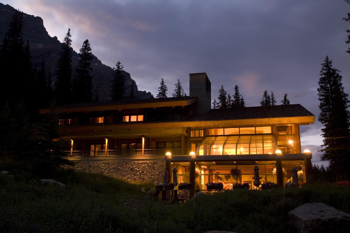 Moraine Lake Lodge at Night